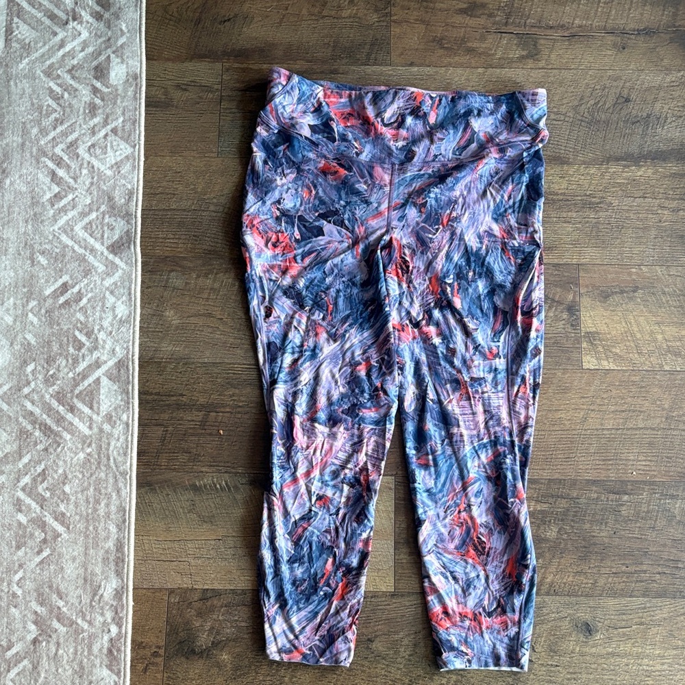 Lululemon size 14